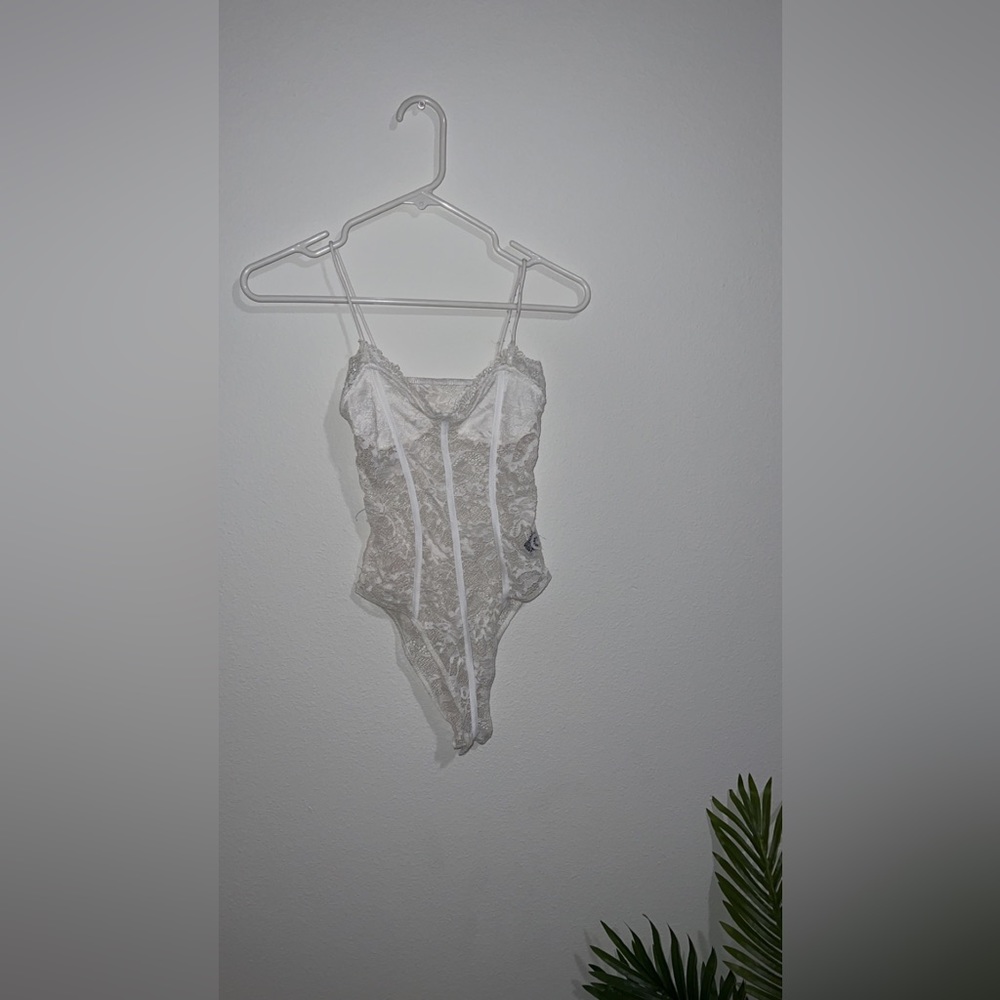 Lace fabric jumpsuit